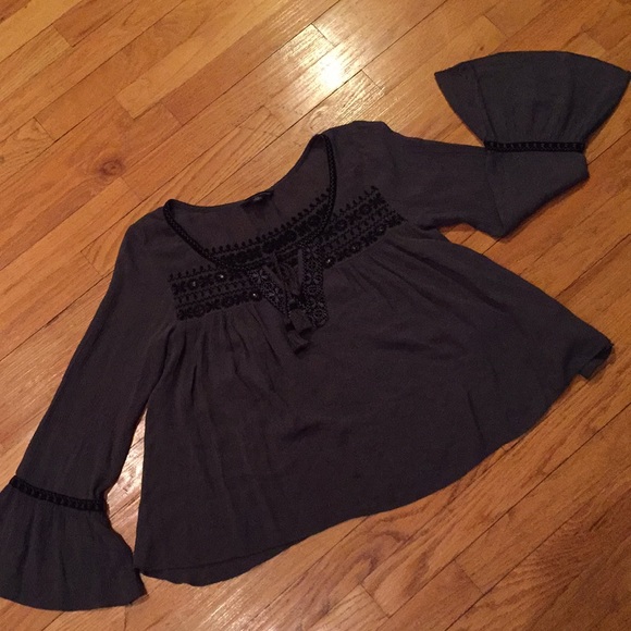 American Eagle Outfitters boho charcoal/black top - Picture 3 of 8